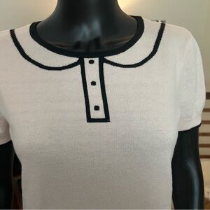 Adorable Short-Sleeve Knit Top in Light Pink with Black Trim